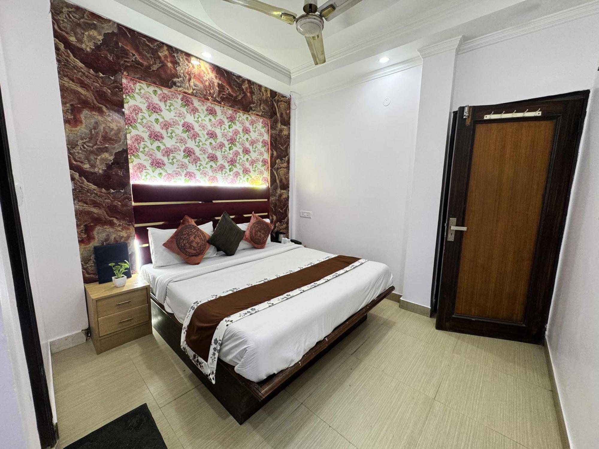 Hotel Jai Balaji, Paharganj, New Delhi Railway Station Nova Deli Exterior foto