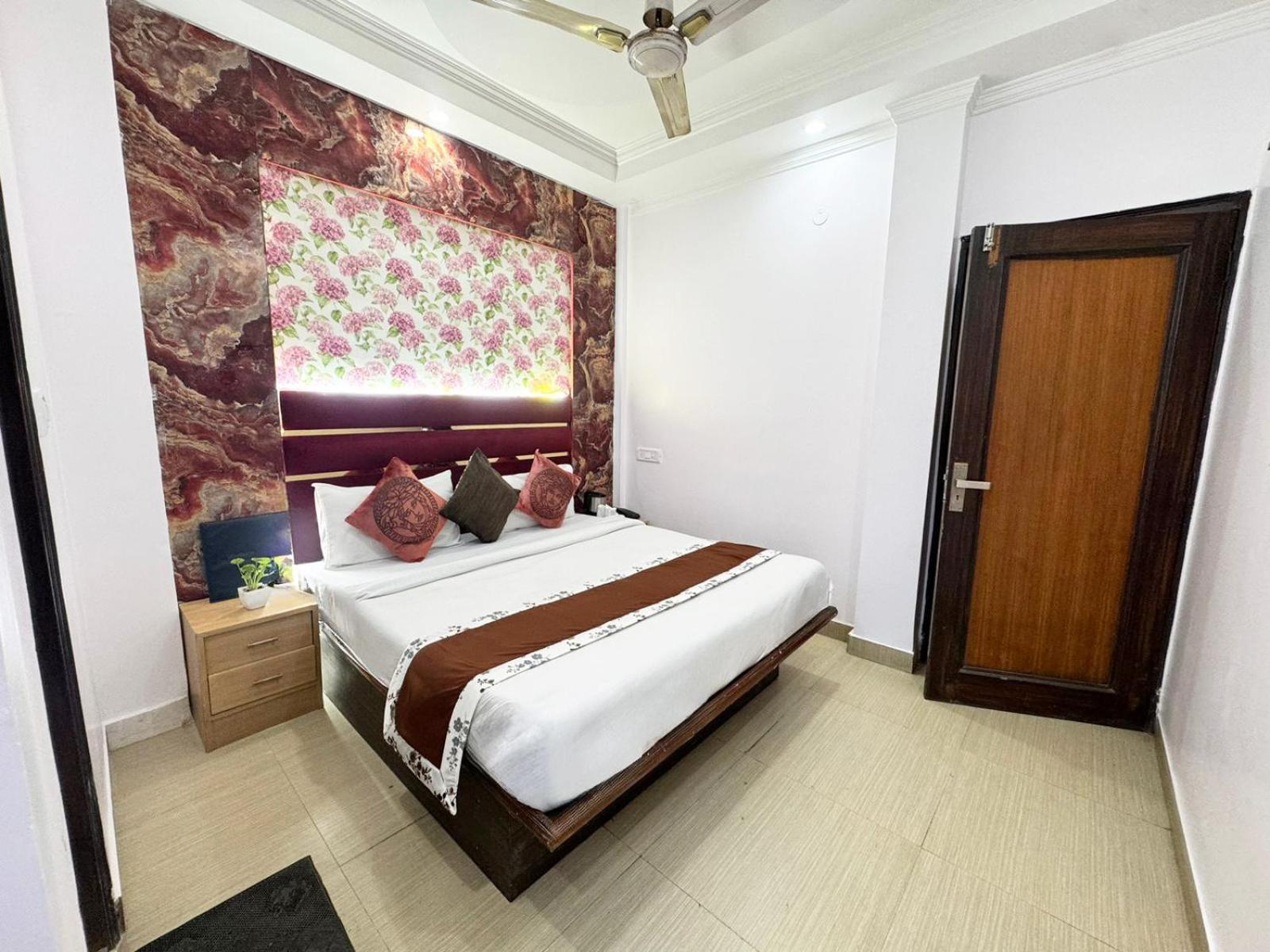 Hotel Jai Balaji, Paharganj, New Delhi Railway Station Nova Deli Exterior foto