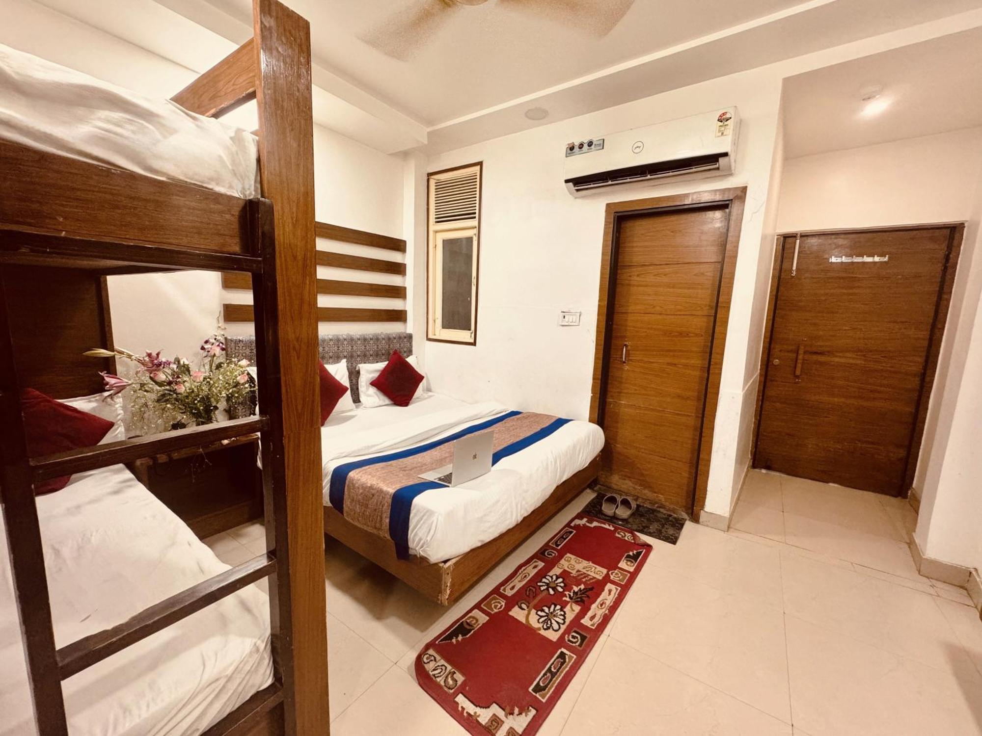Hotel Jai Balaji, Paharganj, New Delhi Railway Station Nova Deli Exterior foto