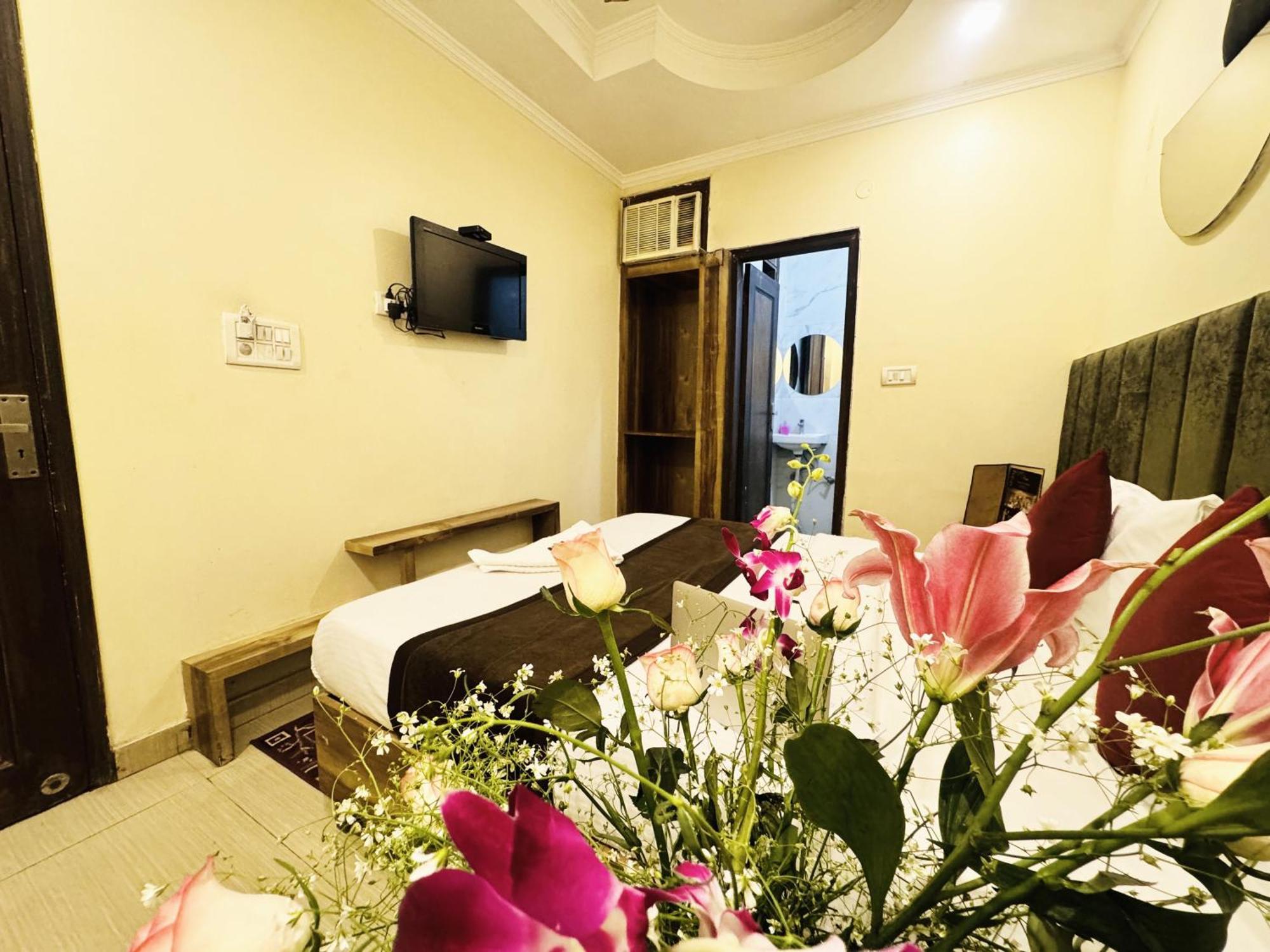 Hotel Jai Balaji, Paharganj, New Delhi Railway Station Nova Deli Exterior foto