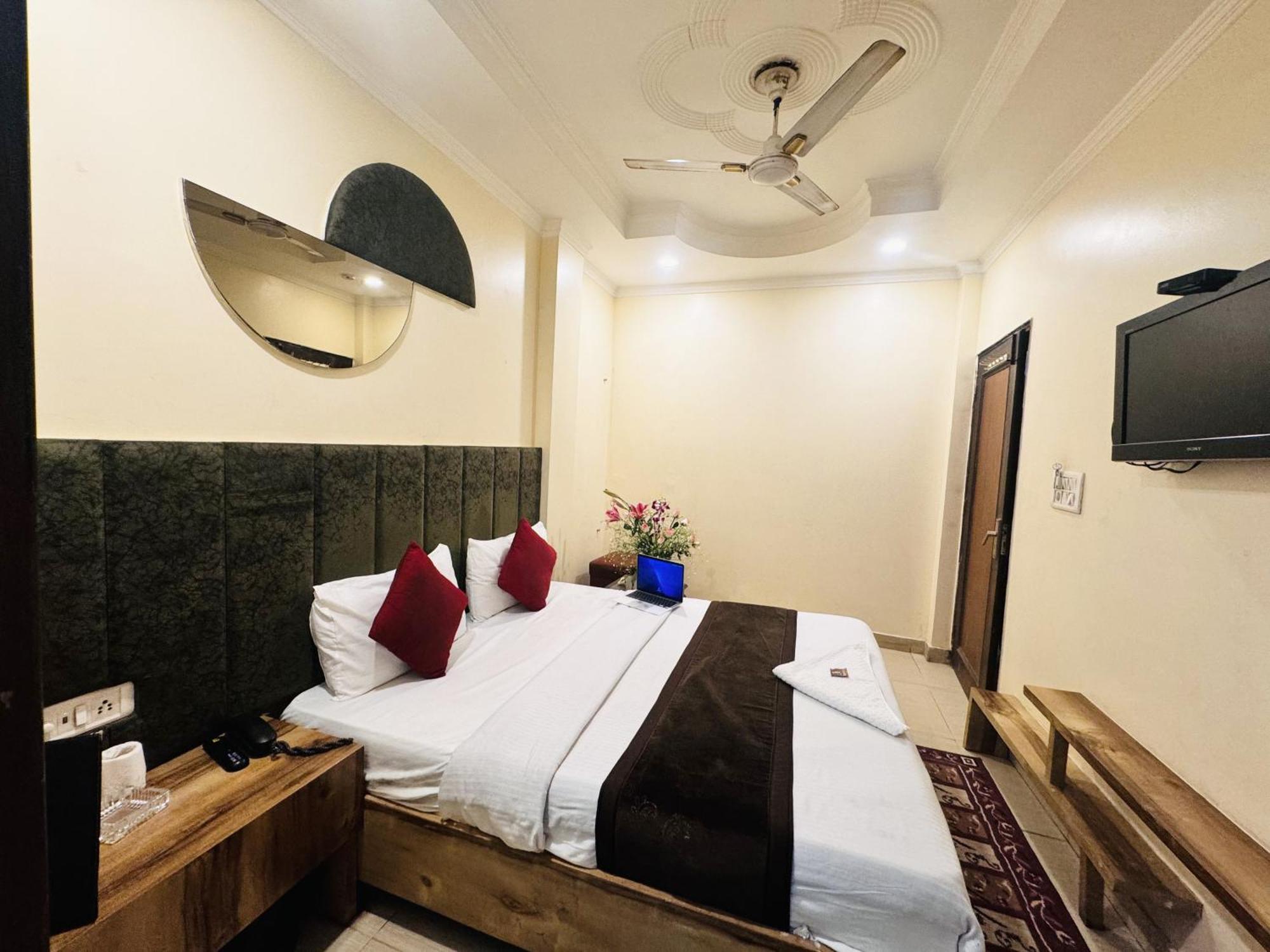 Hotel Jai Balaji, Paharganj, New Delhi Railway Station Nova Deli Exterior foto